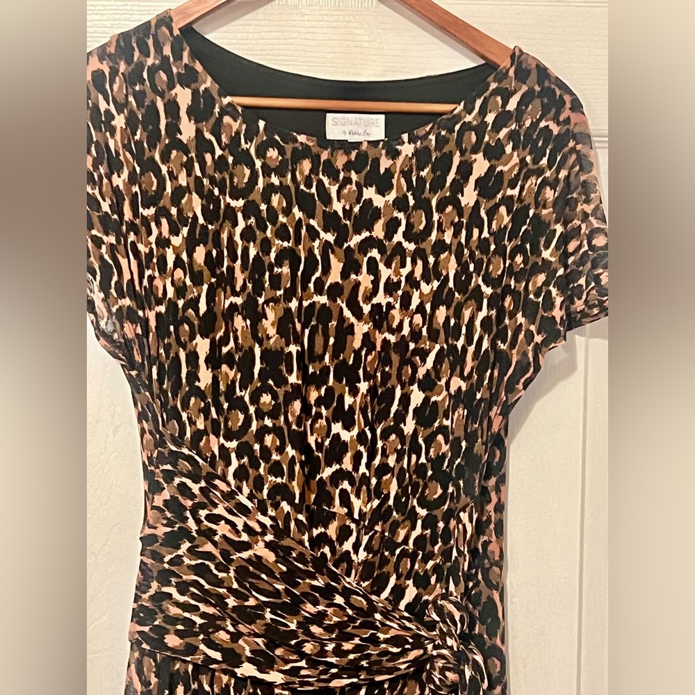 Signature by Robbie Bee Leopard Print Midi Dress - Picture 2 of 5
